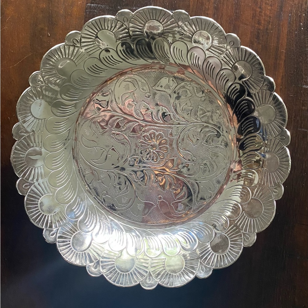 Stunning Decorative Etched Floral Bowl From India 💙